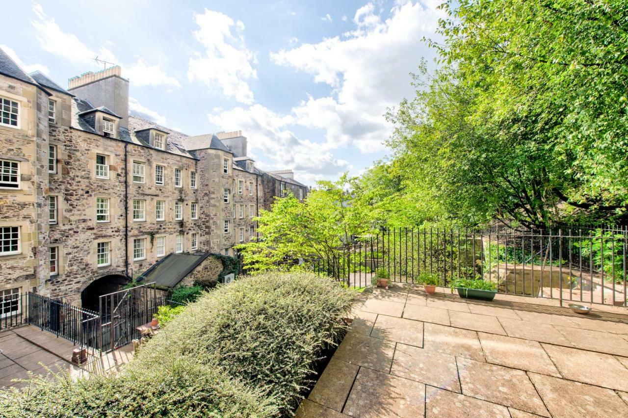 Stunning Studio Apartment Castle View Эдинбург Экстерьер фото